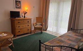 Fewo Brauel Am Nordpfad Zevener Geest - Ruhige, Moderne 2 Zimmer Wohnung, Ladestation, Parkplatz, Wlan, Garten